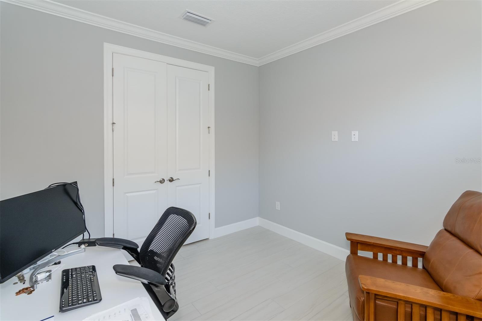3390 FRANCOA DR — photo 24
