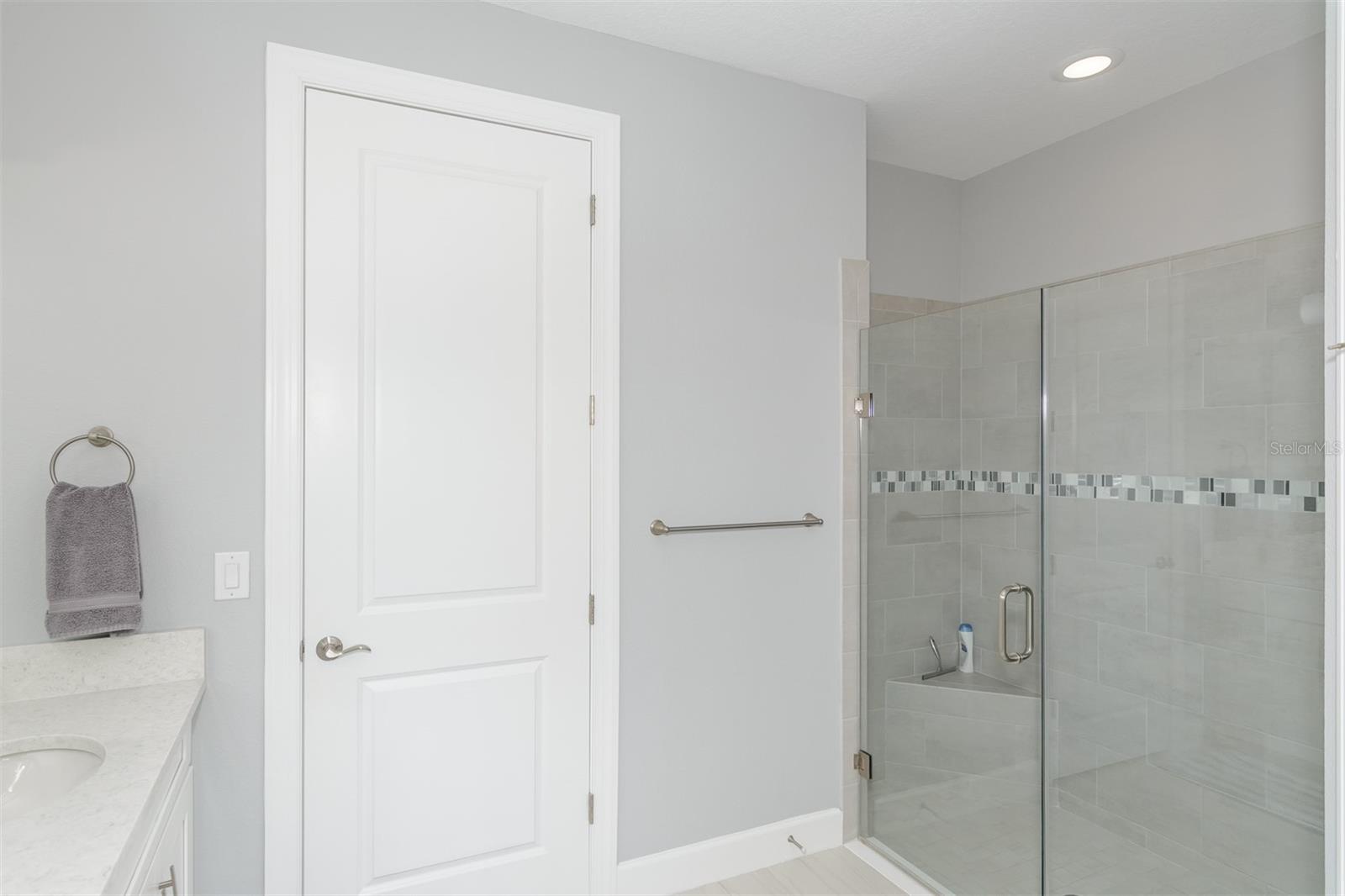 3390 FRANCOA DR — photo 36