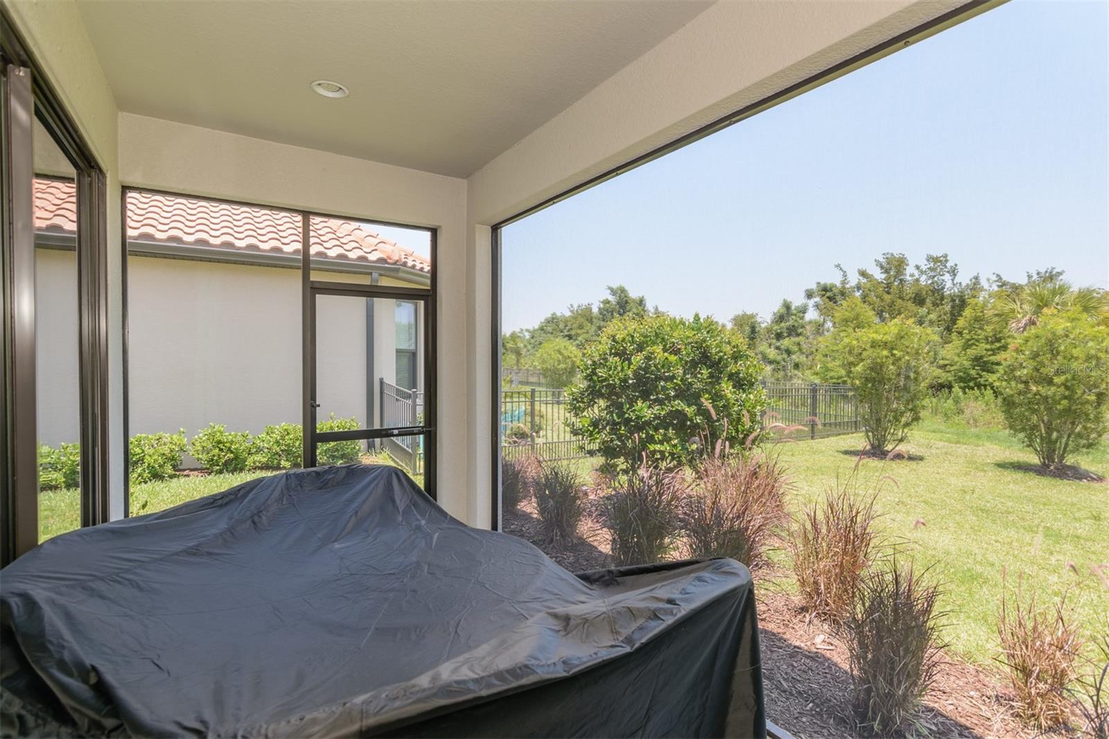 3390 FRANCOA DR — photo 44