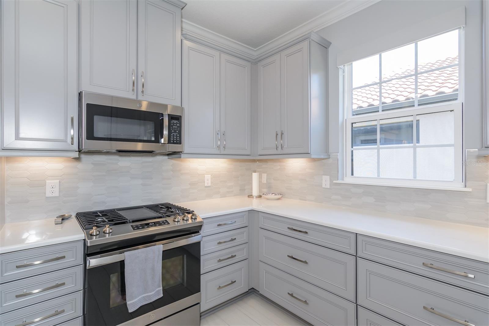 3390 FRANCOA DR — photo 19