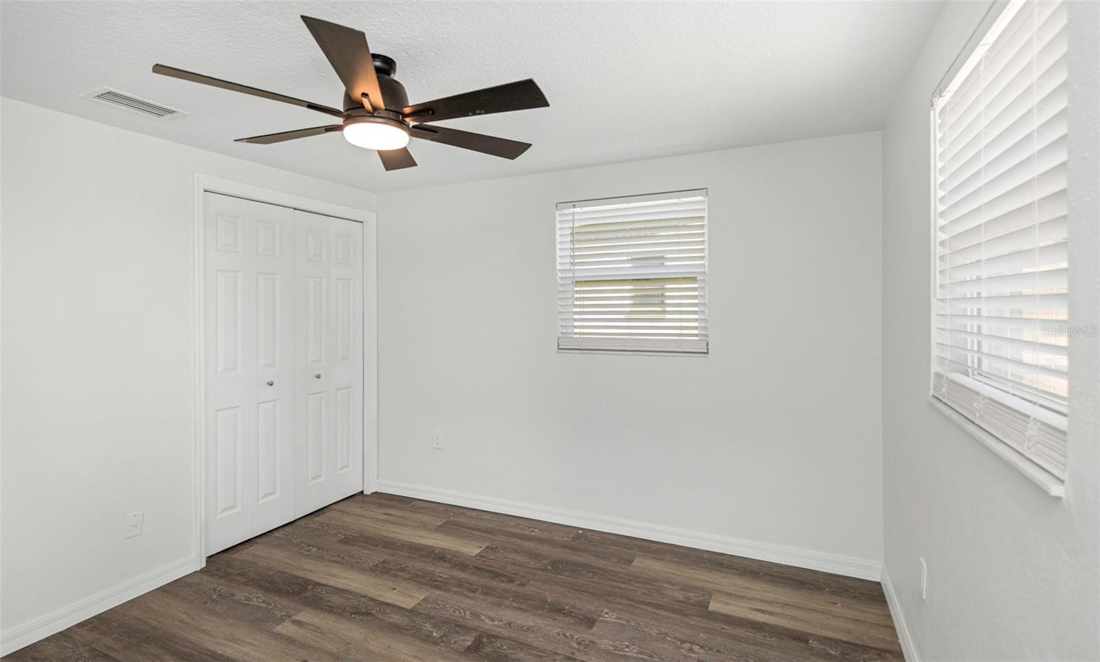 6200 EMERALD DR — photo 21