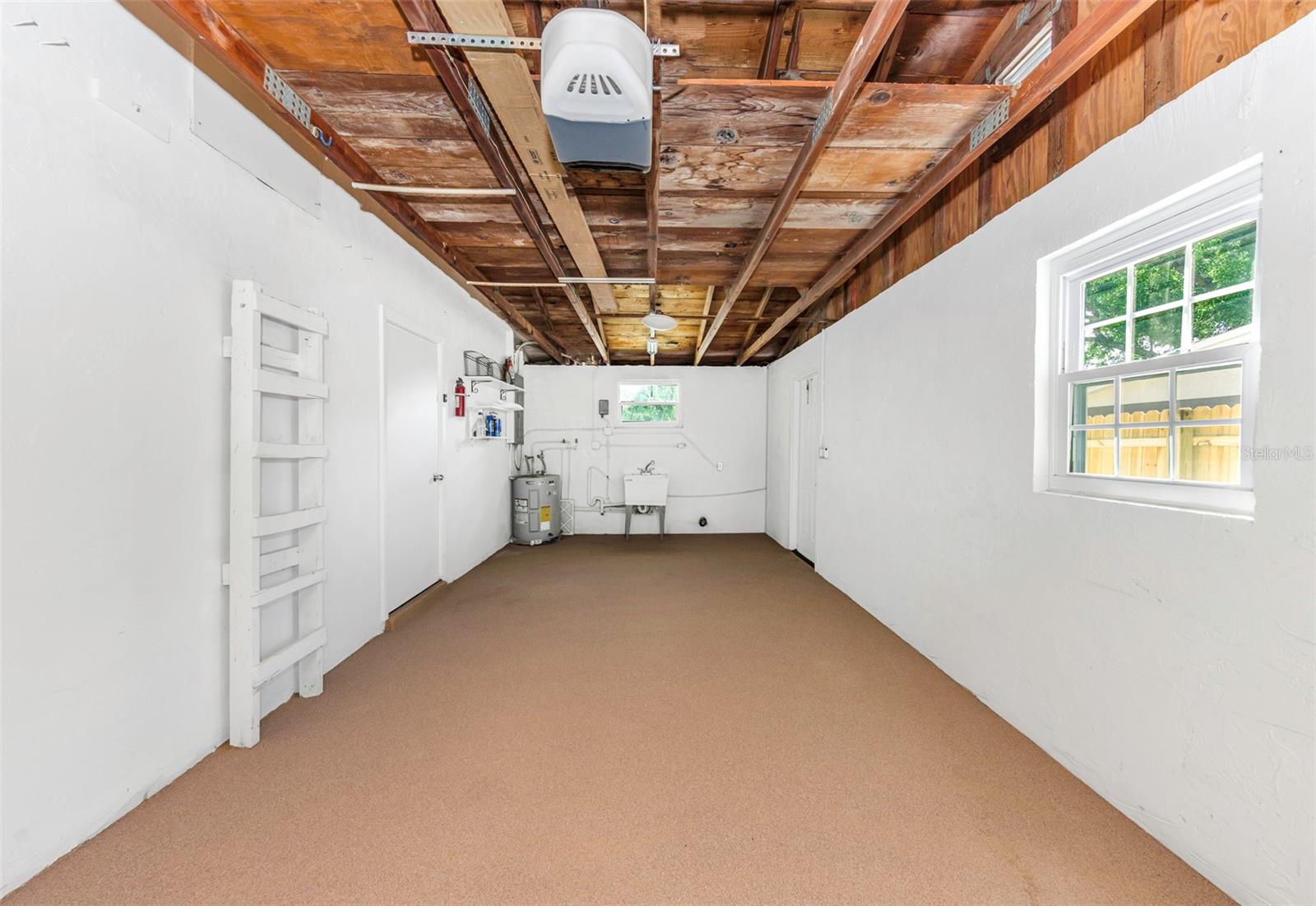 6200 EMERALD DR — photo 23