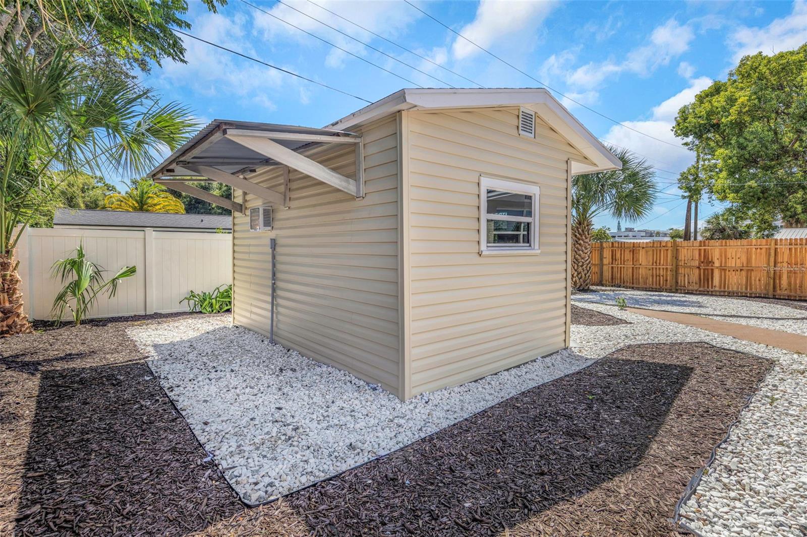 6200 EMERALD DR — photo 26