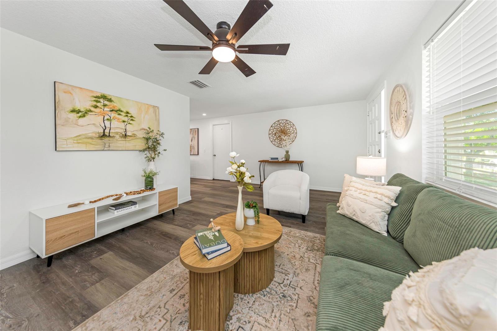 6200 EMERALD DR — photo 7