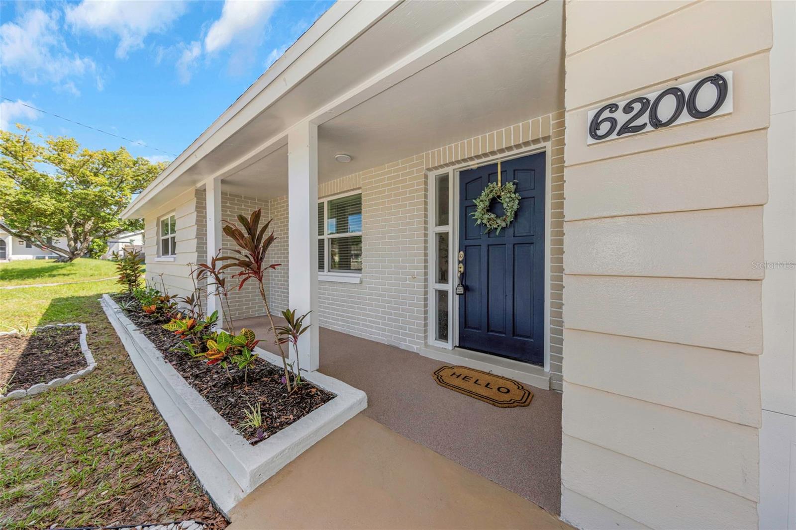 6200 EMERALD DR — photo 5
