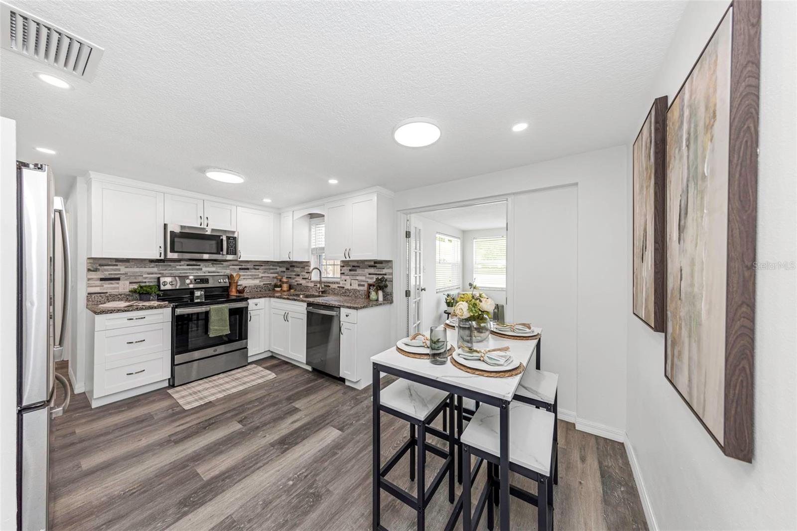 6200 EMERALD DR — photo 12