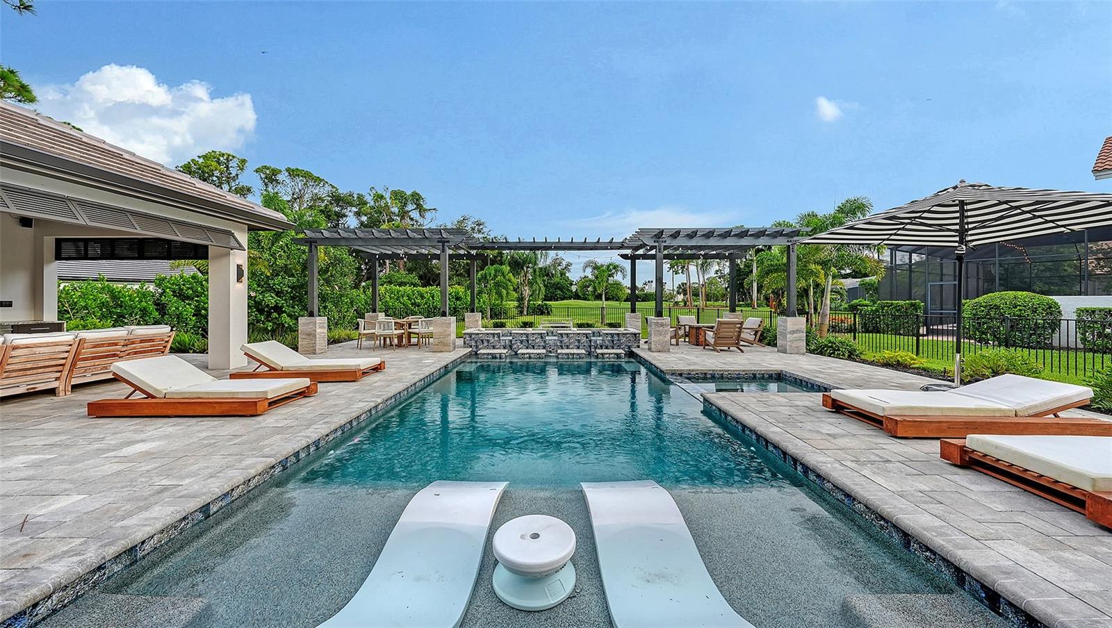 650 OAKS CREEK CT — photo 34