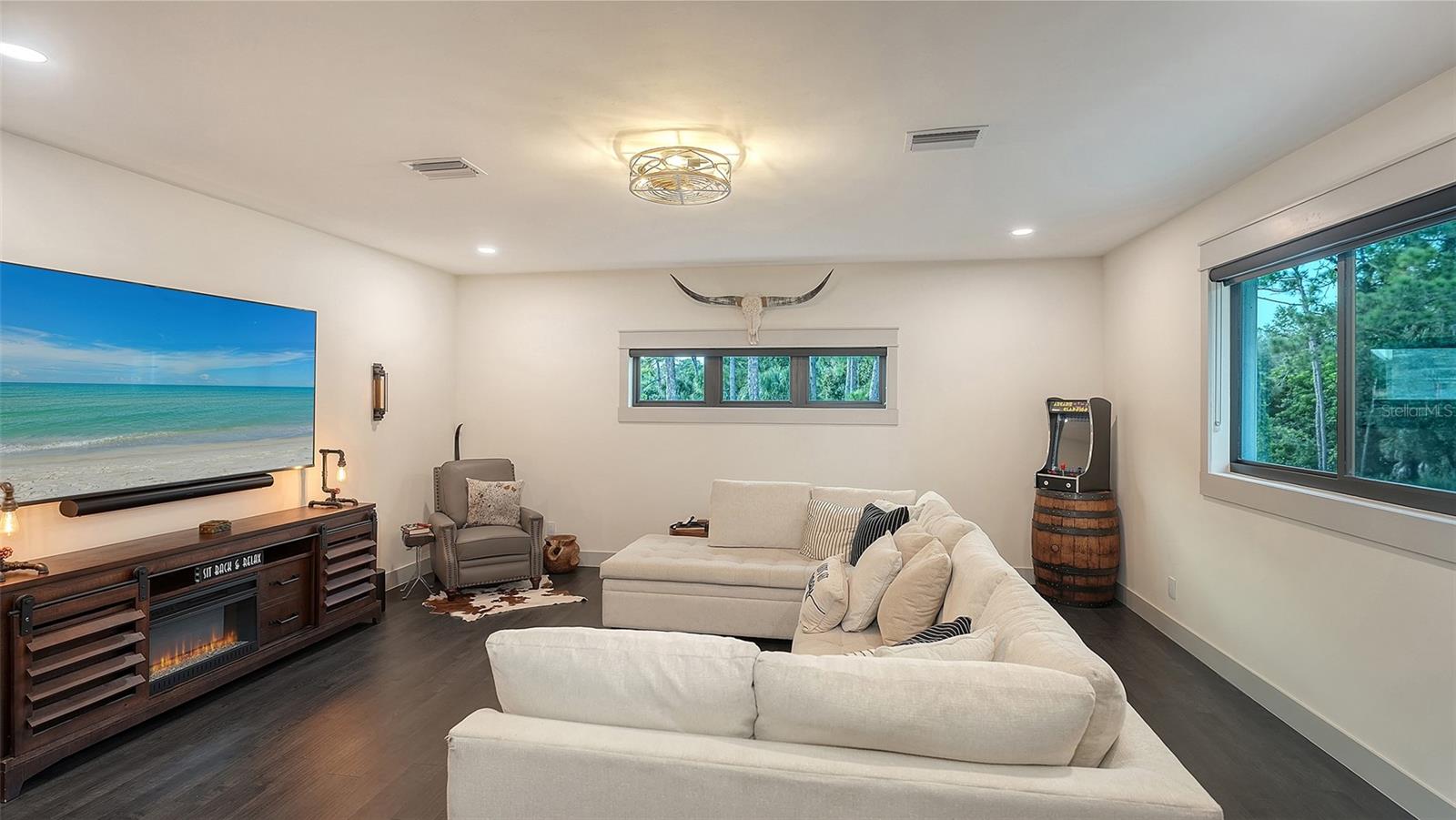 650 OAKS CREEK CT — photo 61