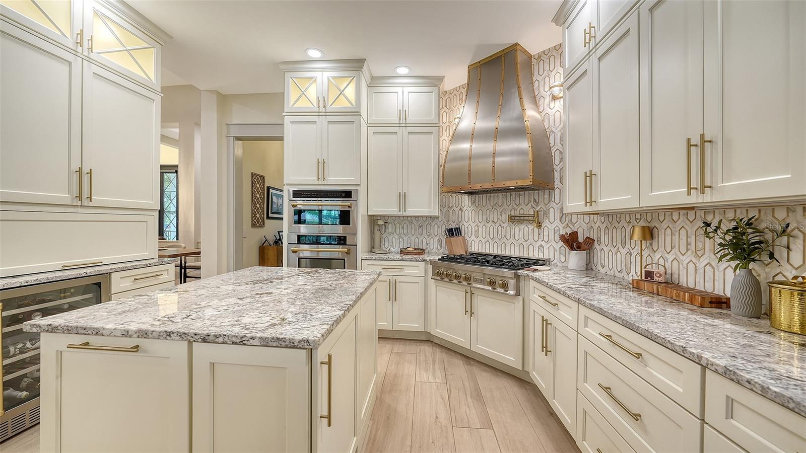 650 OAKS CREEK CT — photo 39