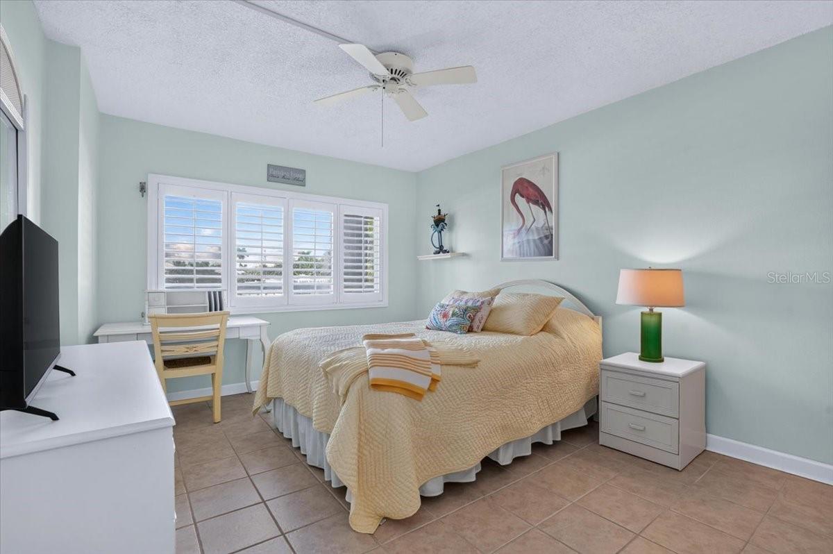 5200 GULF DR #107 — photo 24