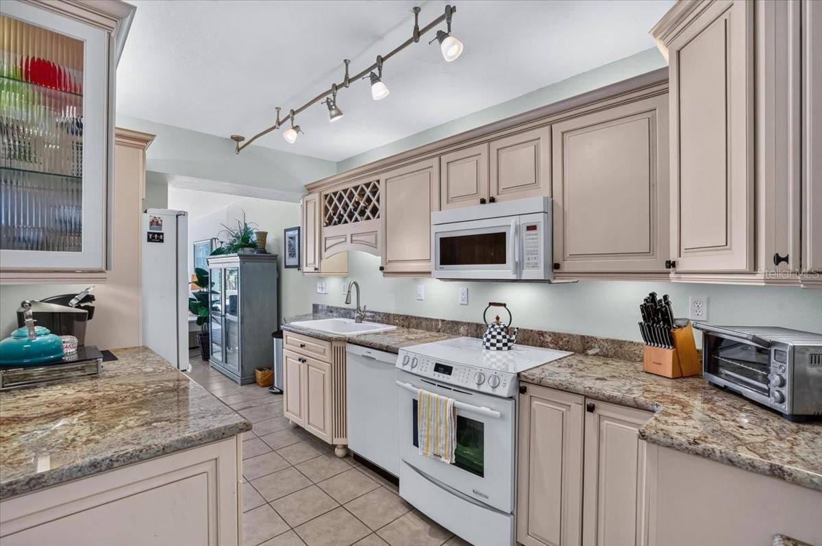 5200 GULF DR #107 — photo 16