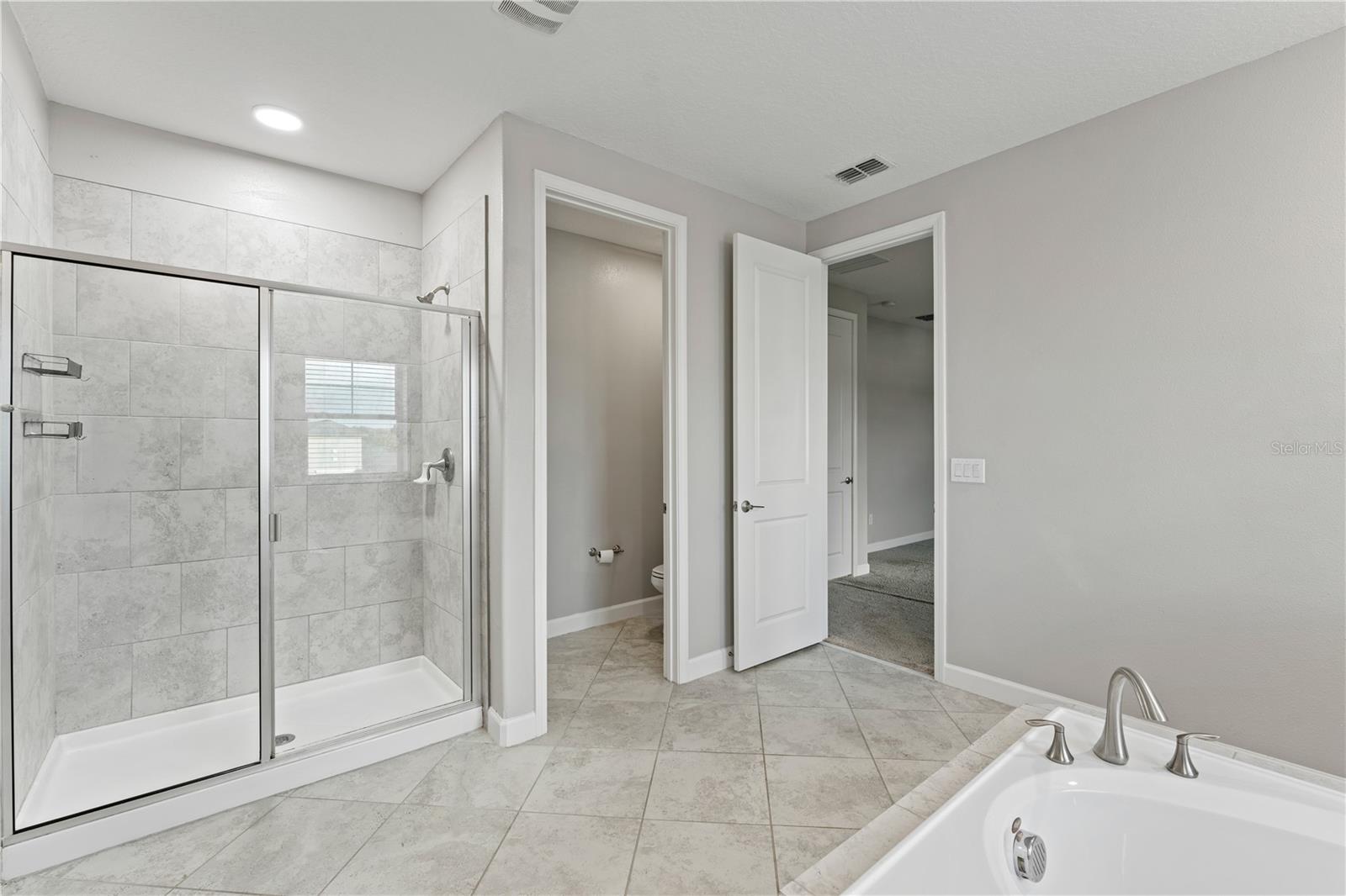 3123 HILLIARD DR — photo 32
