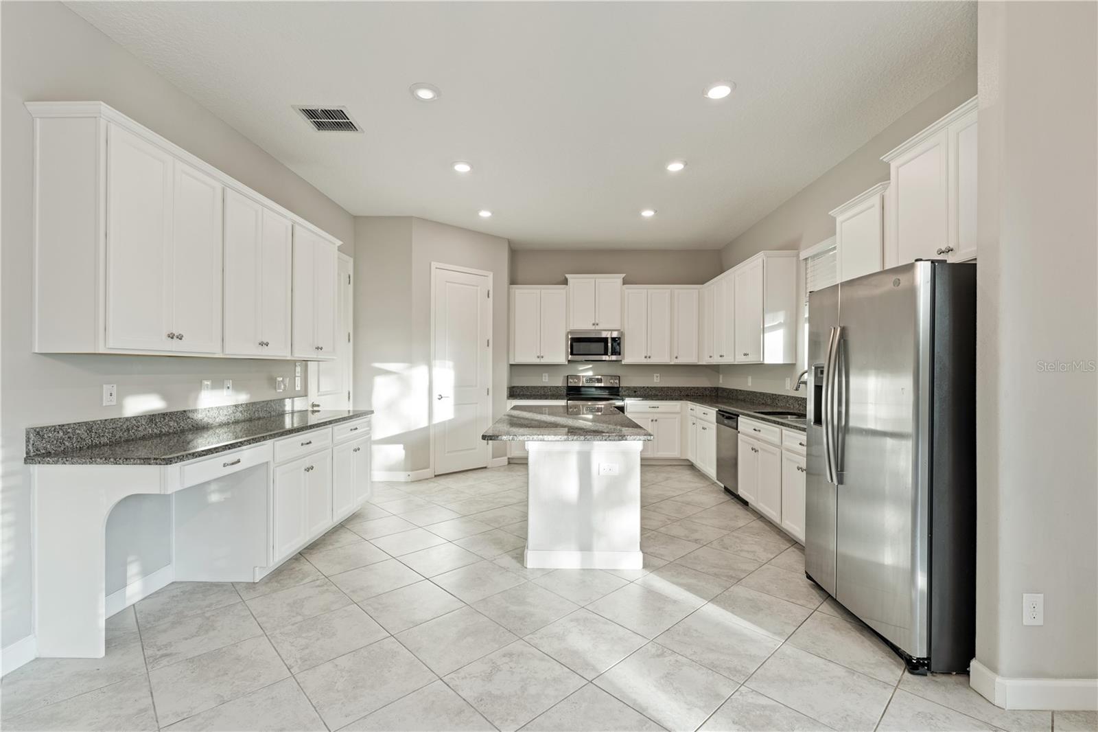 3123 HILLIARD DR — photo 14