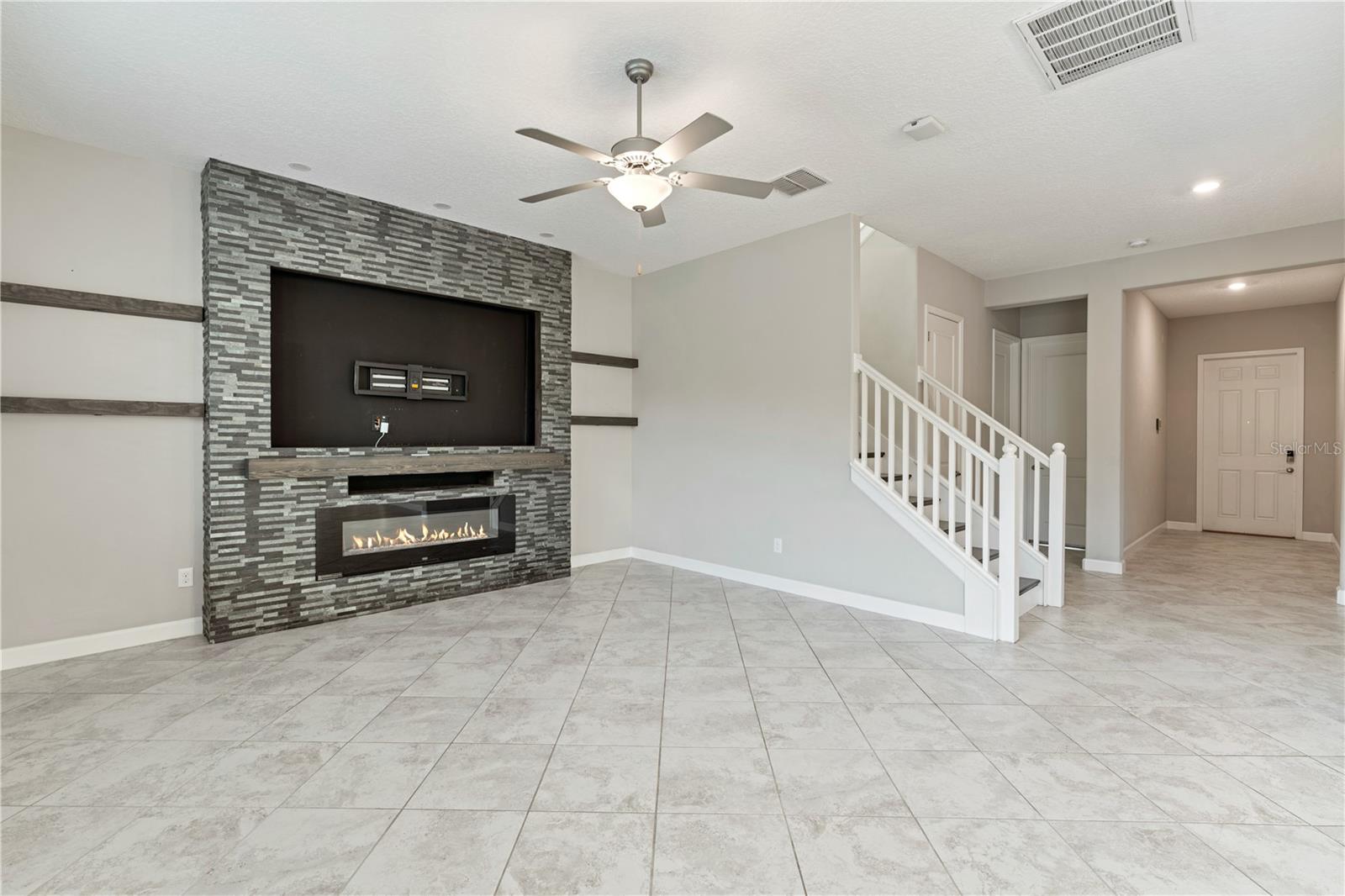 3123 HILLIARD DR — photo 8