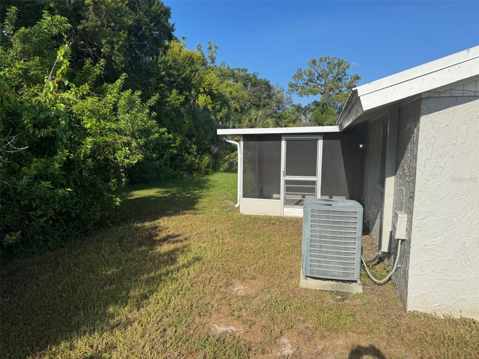 5838 SIESTA LN — photo 9