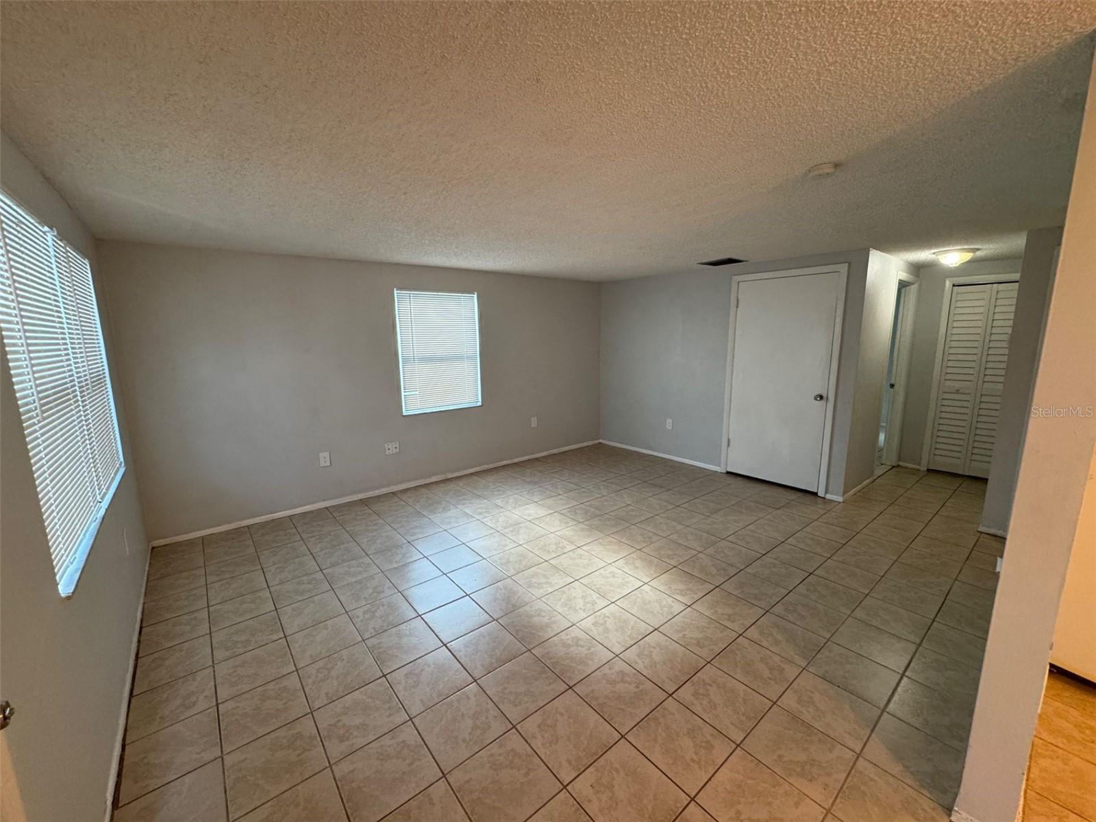 5838 SIESTA LN — photo 5