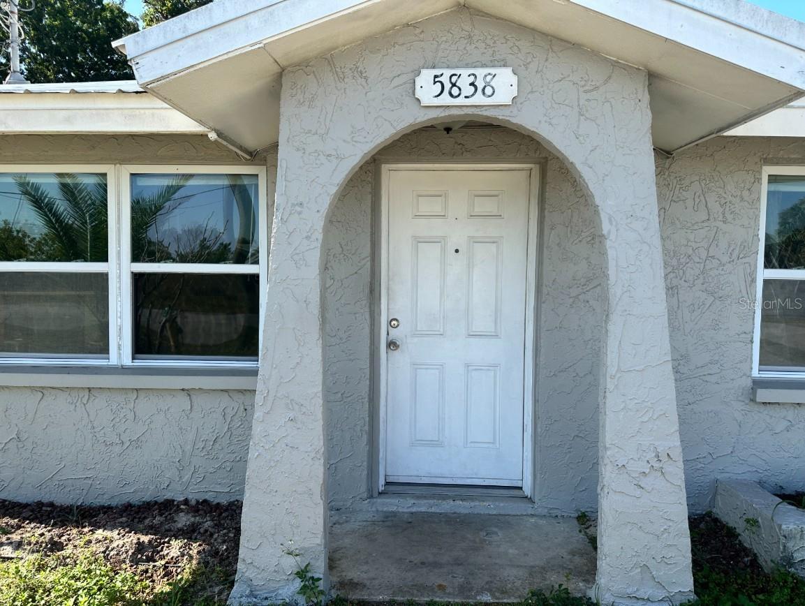 5838 SIESTA LN — photo 2