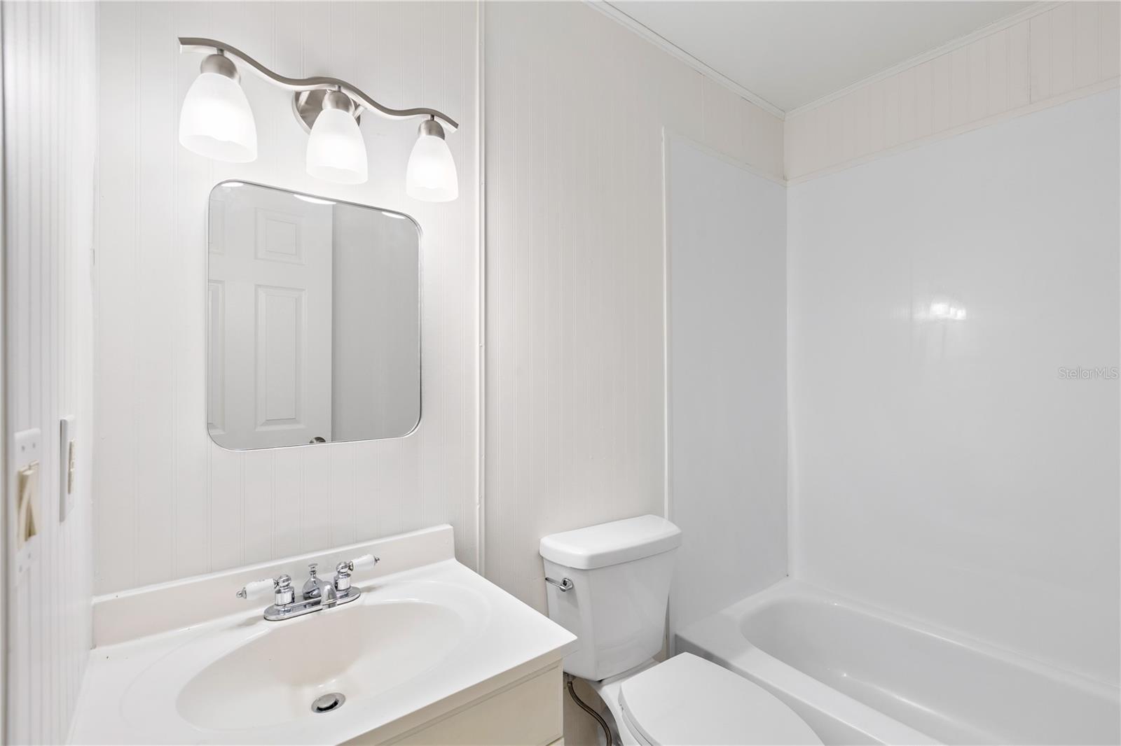 8221 AUTUMN OAK AVE — photo 25