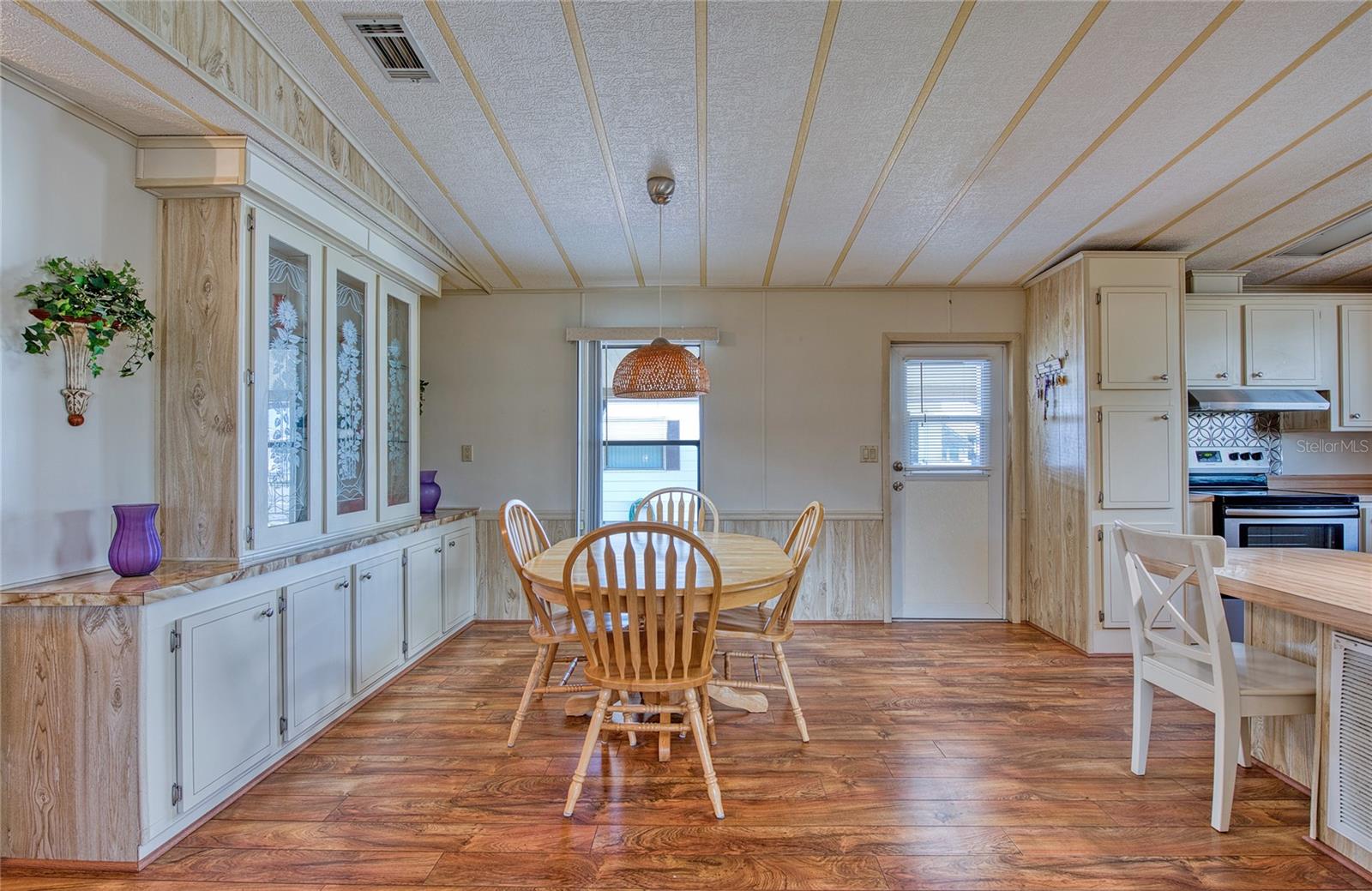 389 TRANQUIL CT — photo 10