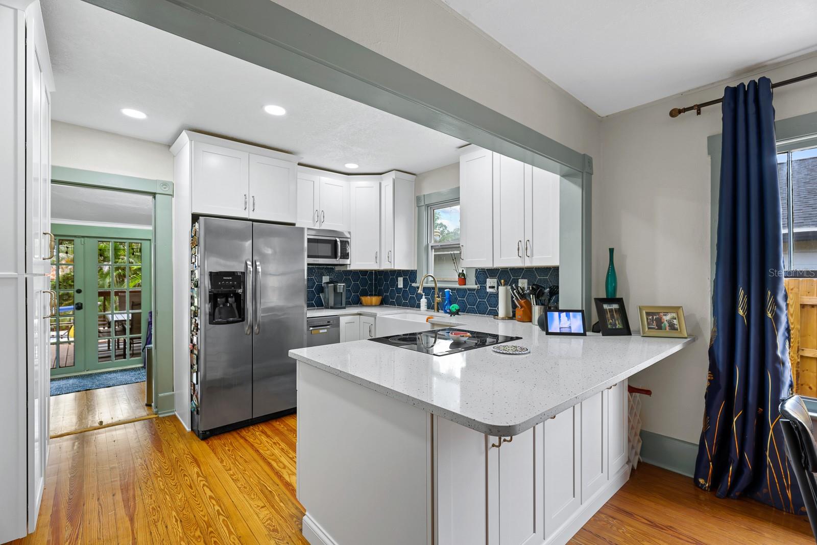 108 W HAYA ST — photo 7