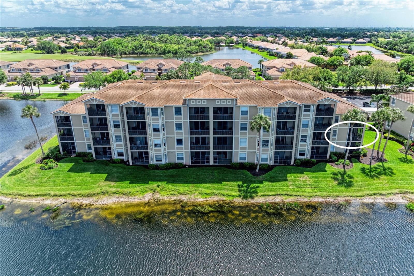 7911 GRAND ESTUARY TRL #201 — photo 35