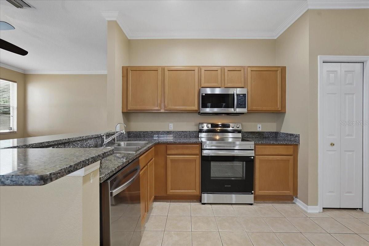 19149 DOVE CREEK DR — photo 17