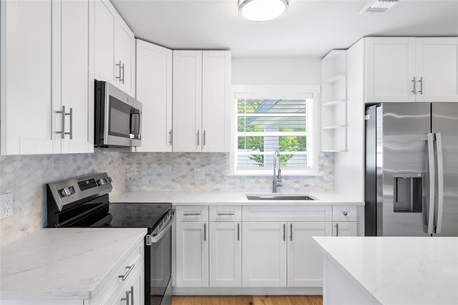 4232 W BAY VIEW AVE — photo 12