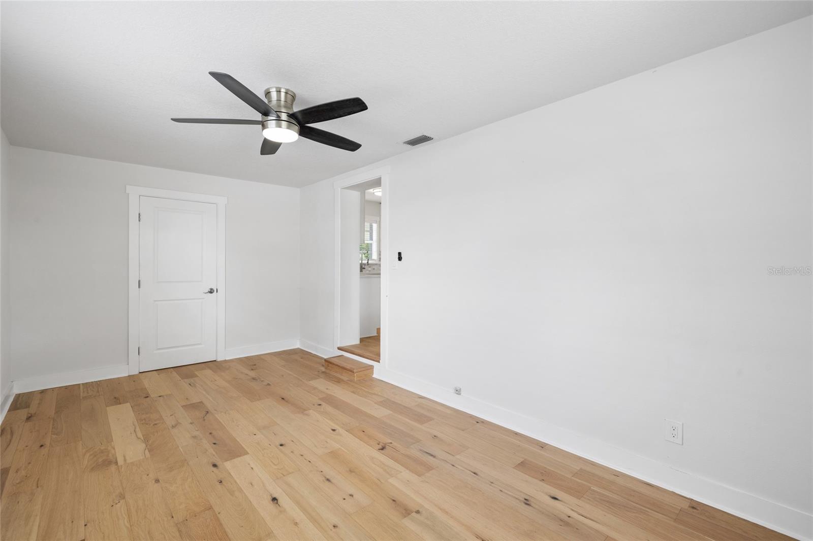 4232 W BAY VIEW AVE — photo 19