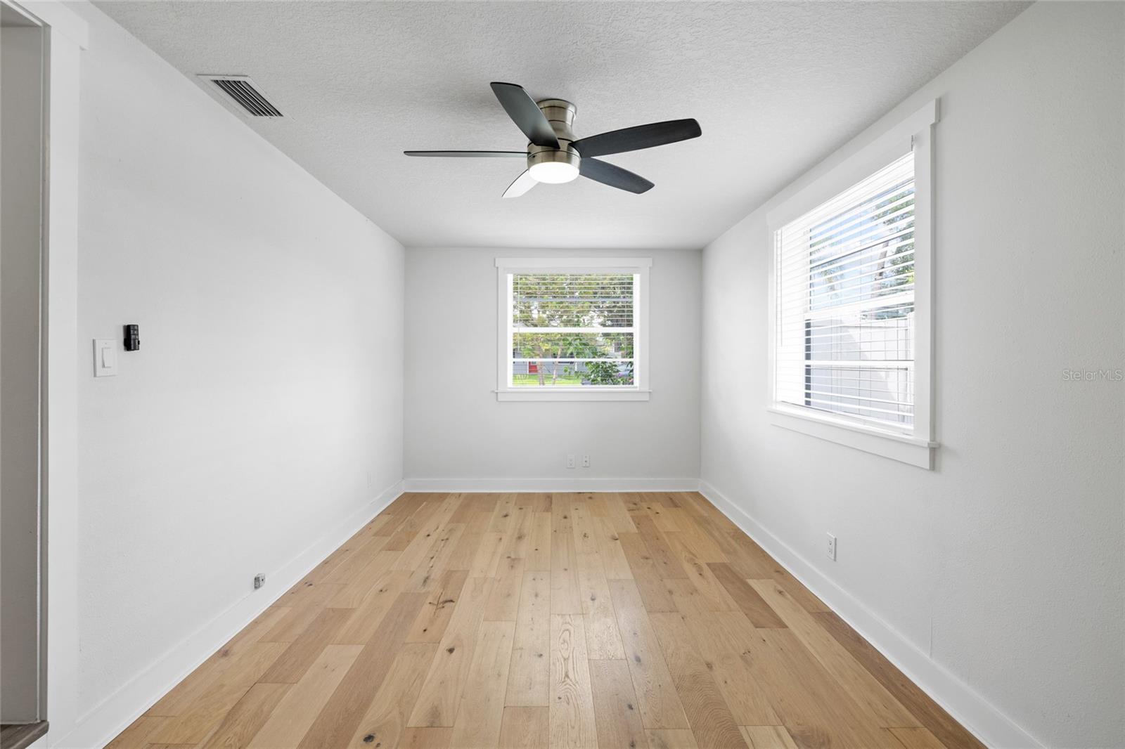 4232 W BAY VIEW AVE — photo 18