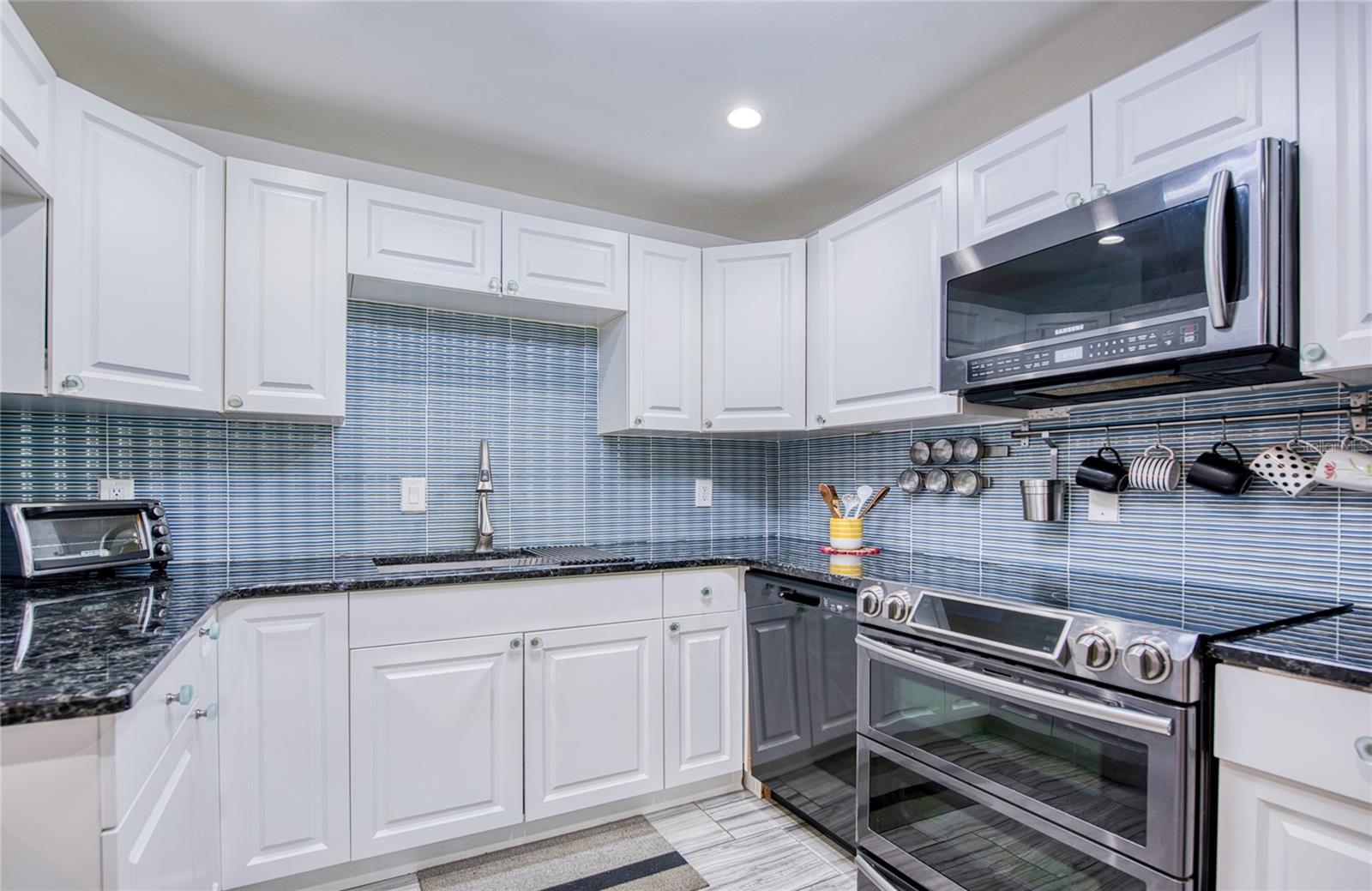 4681 1ST ST NE #301 — photo 7