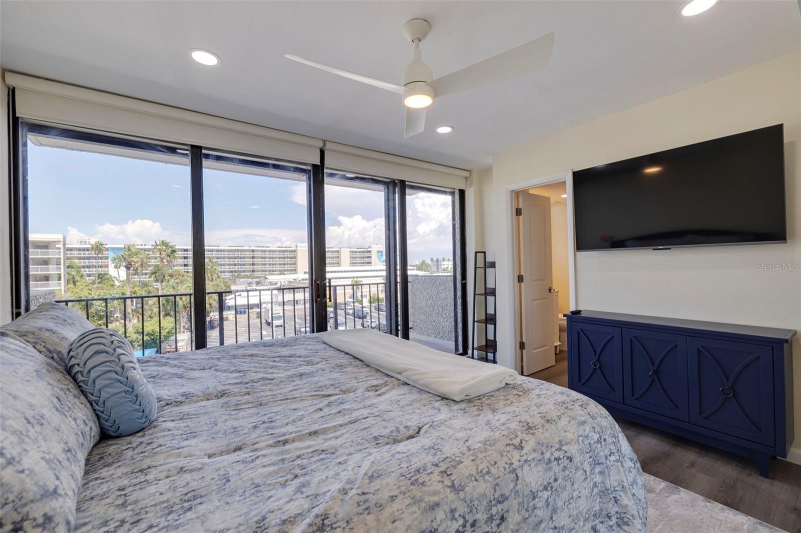 5396 GULF BLVD #407 — photo 27