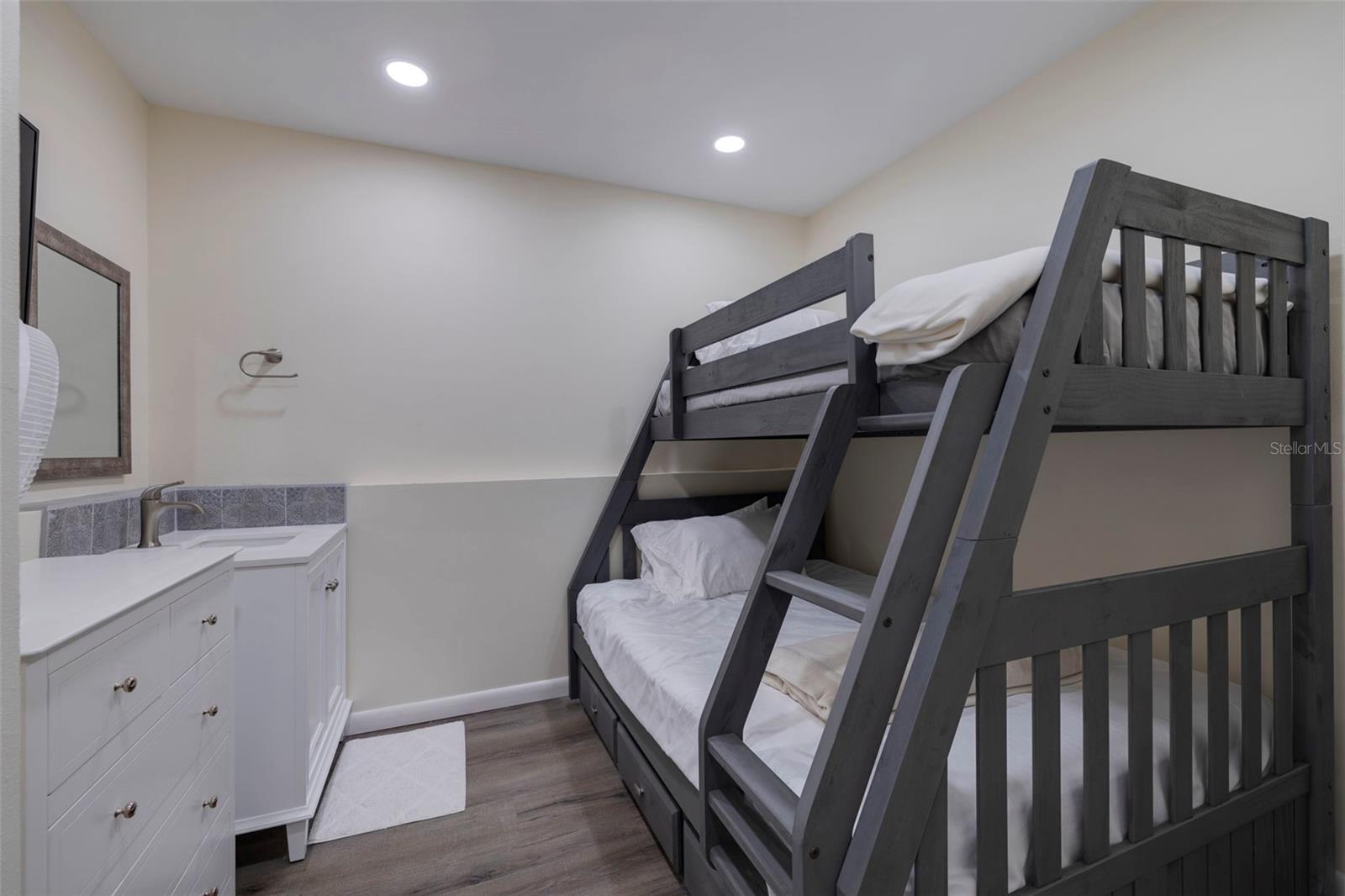 5396 GULF BLVD #407 — photo 41