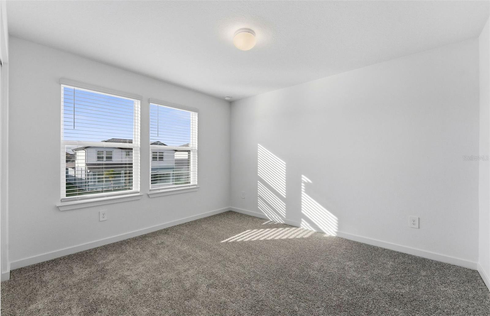 11133 SYCAMORE GLEN LOOP — photo 12