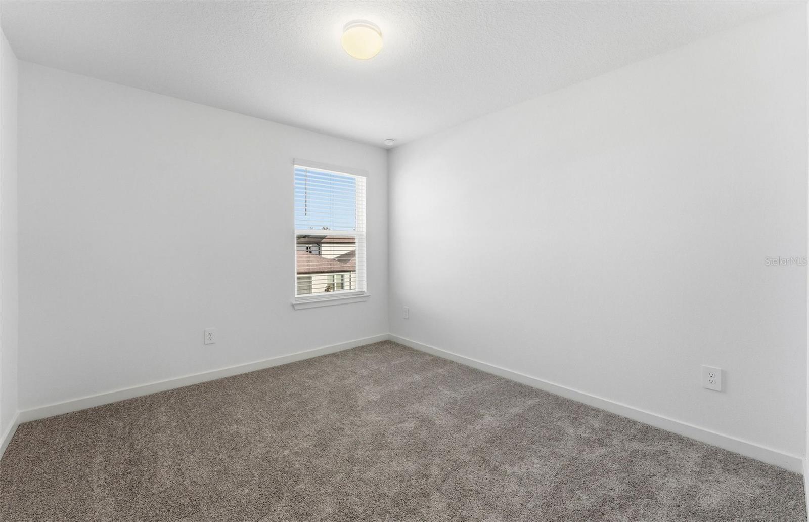 11133 SYCAMORE GLEN LOOP — photo 15