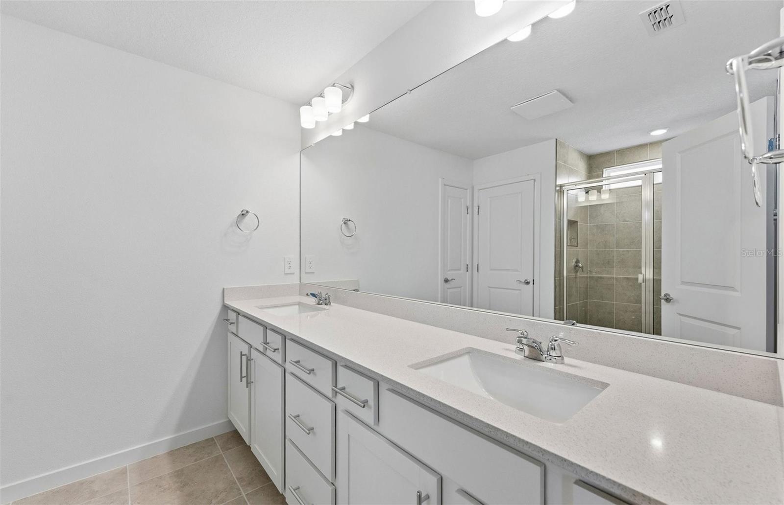 11133 SYCAMORE GLEN LOOP — photo 9