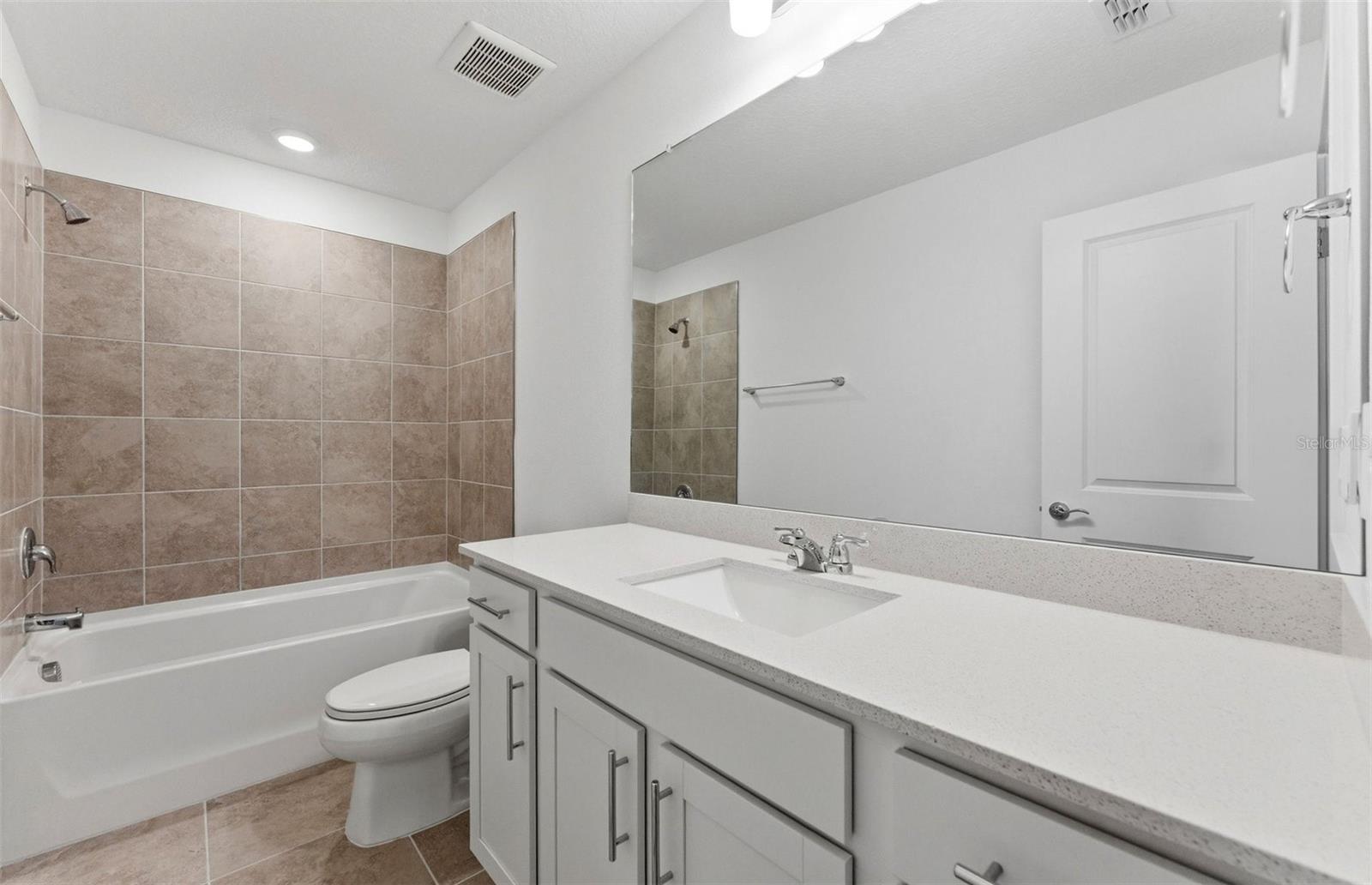 11133 SYCAMORE GLEN LOOP — photo 16