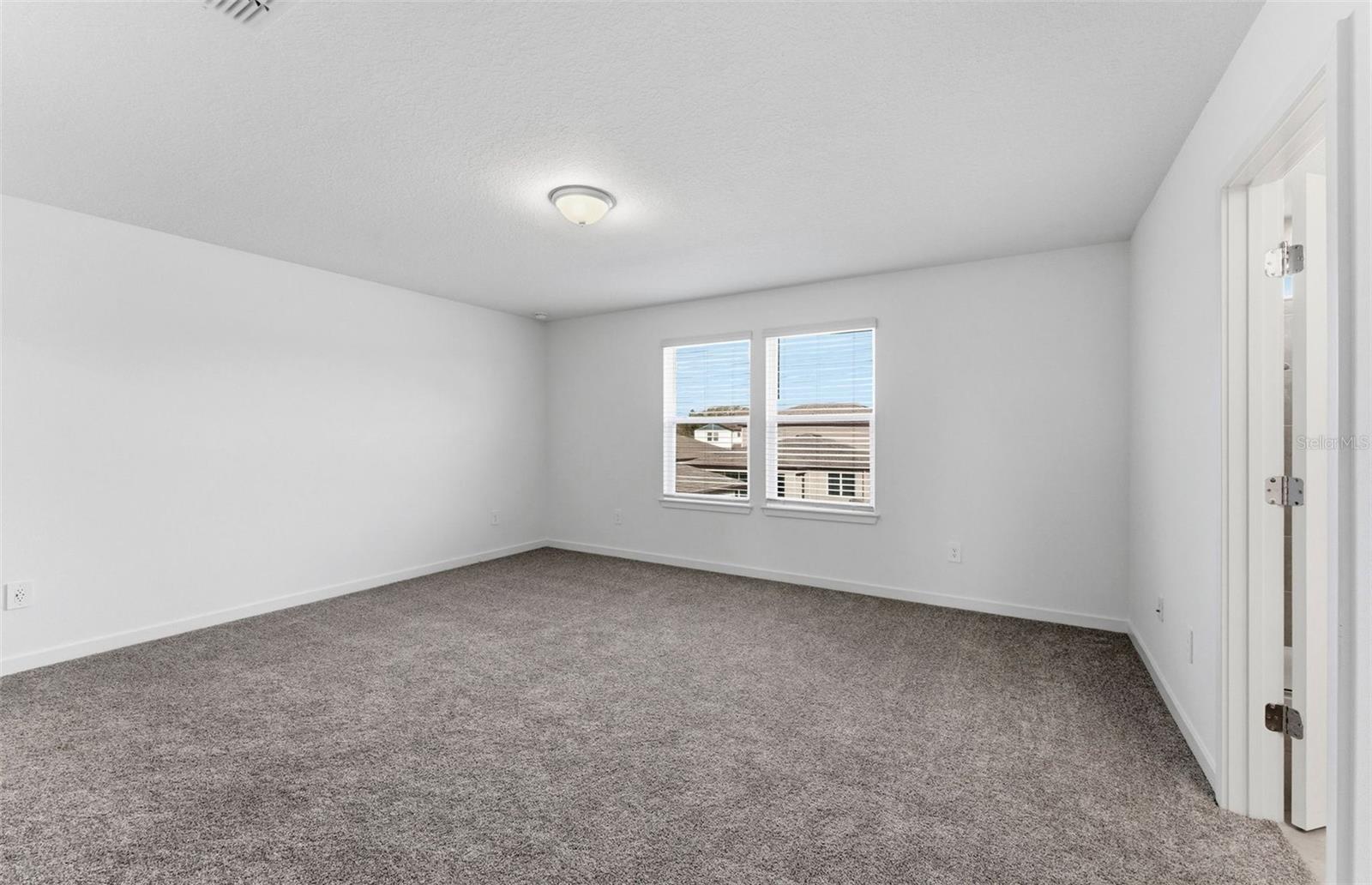 11133 SYCAMORE GLEN LOOP — photo 8