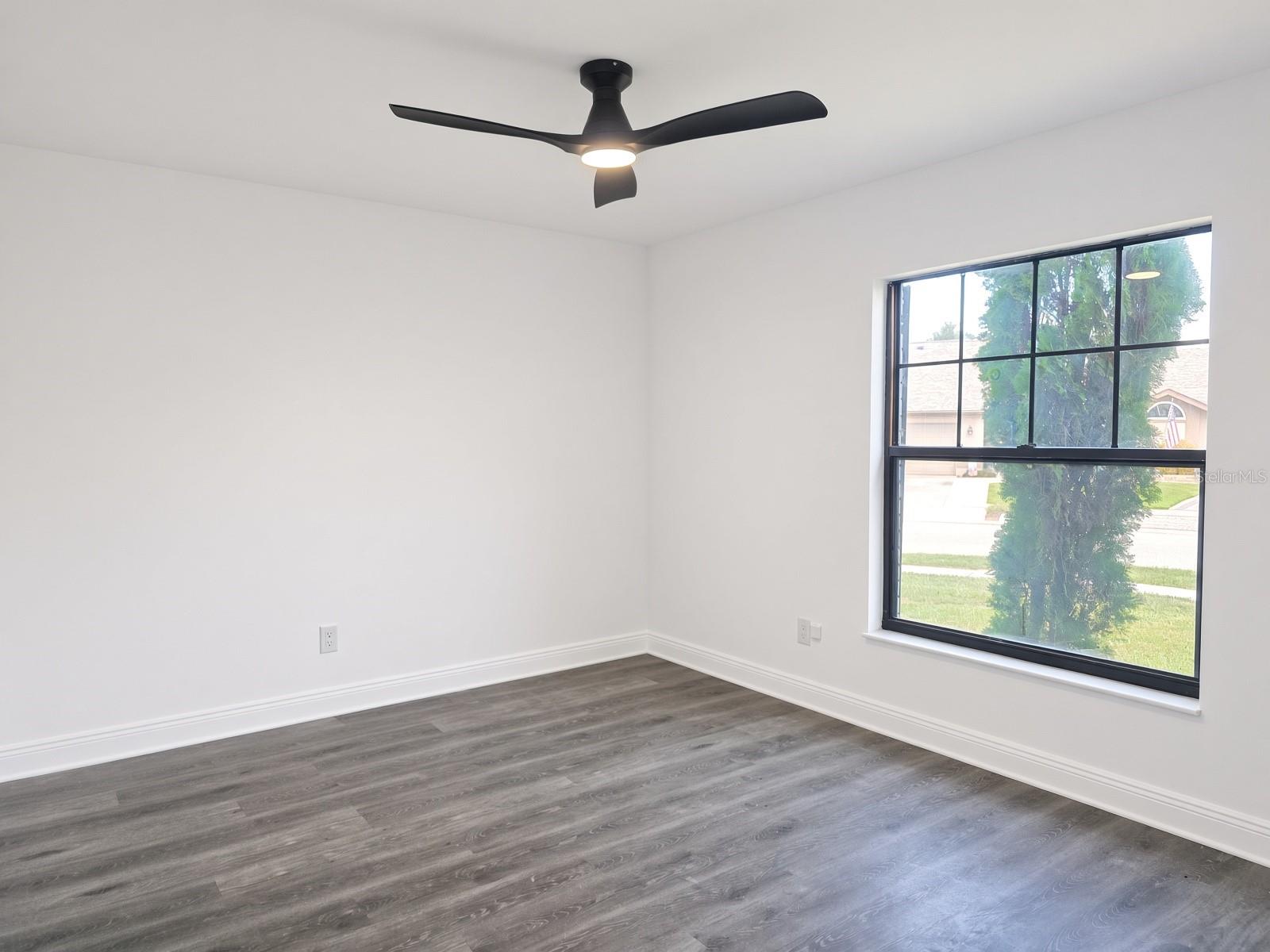516 RAPID FALLS DR — photo 8