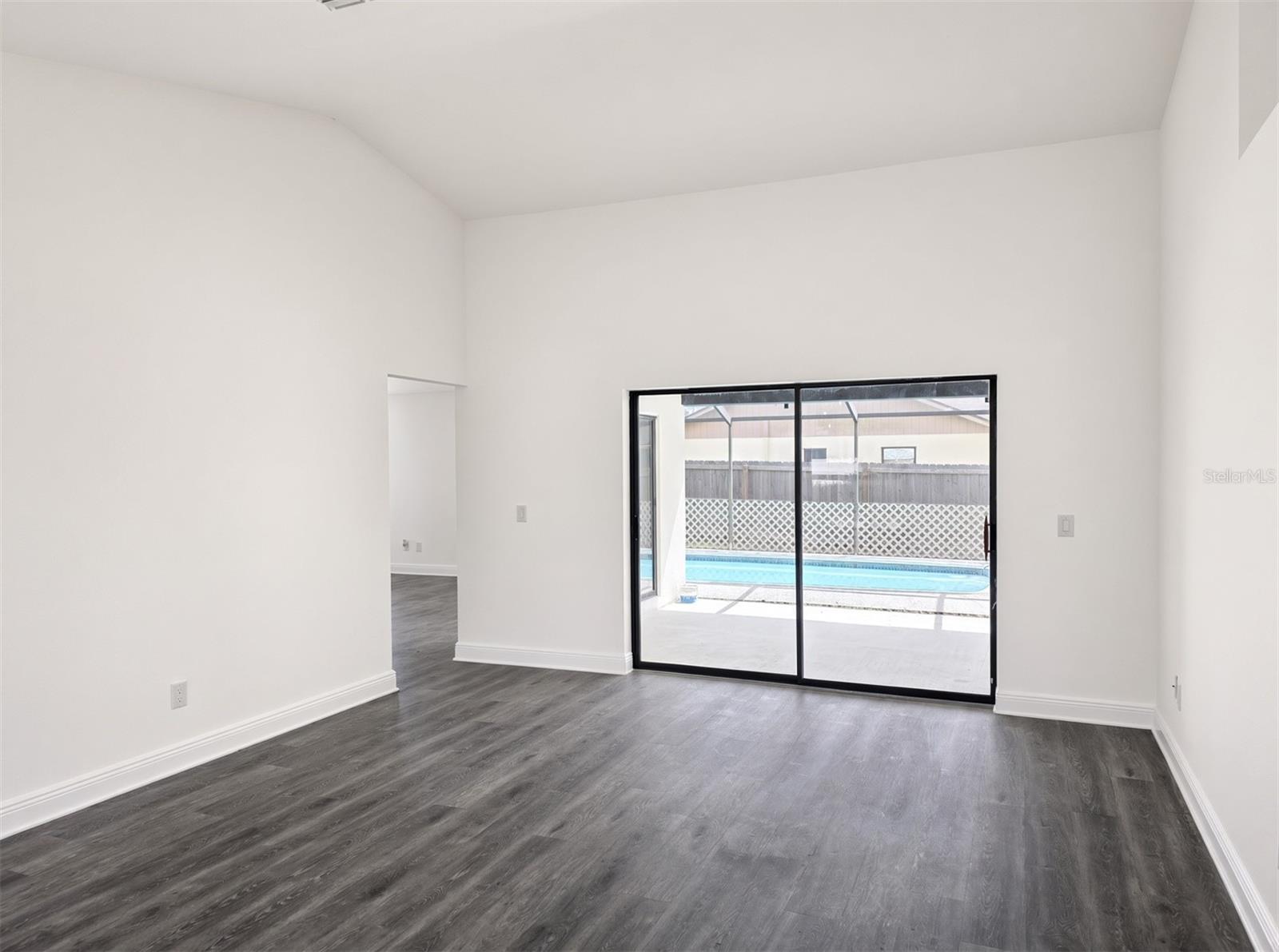 516 RAPID FALLS DR — photo 3