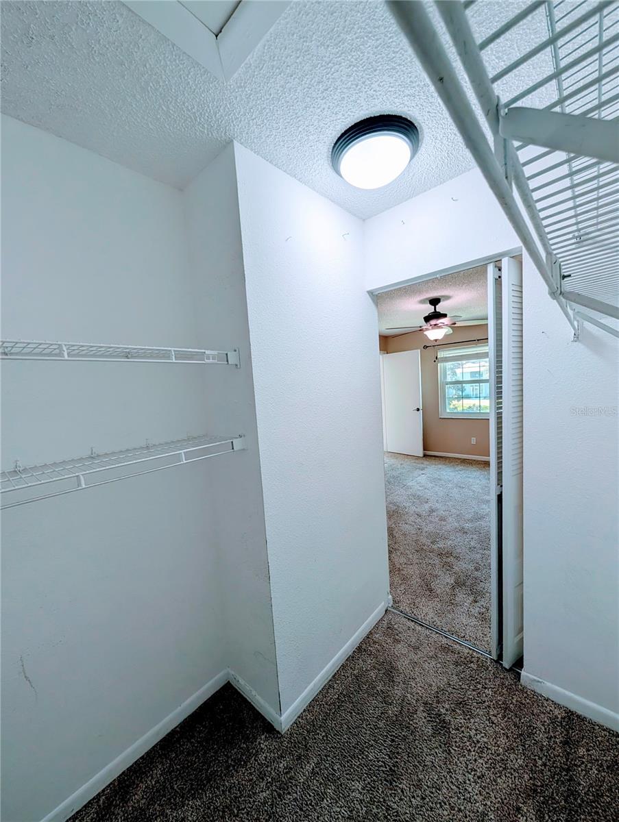 1435 MILLSTREAM LN #204 — photo 20