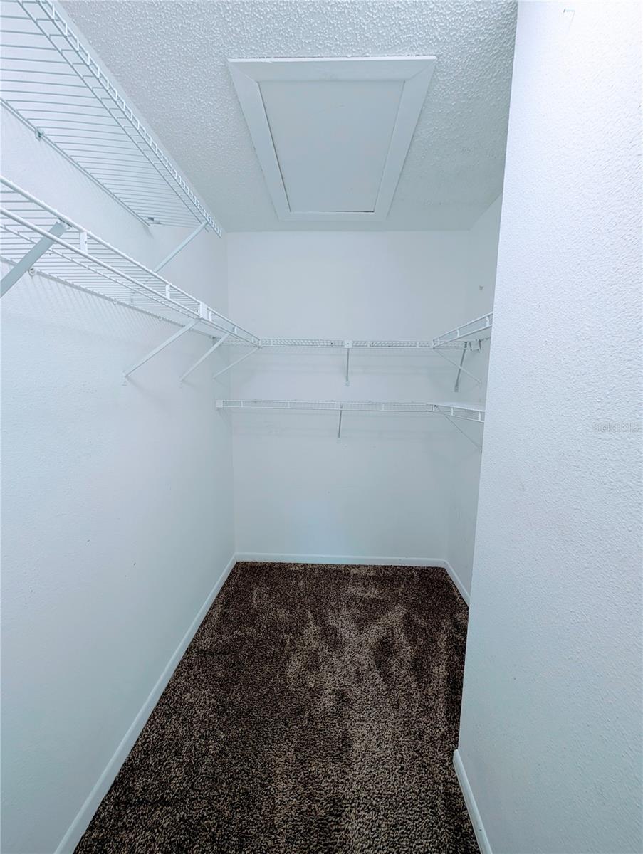 1435 MILLSTREAM LN #204 — photo 17