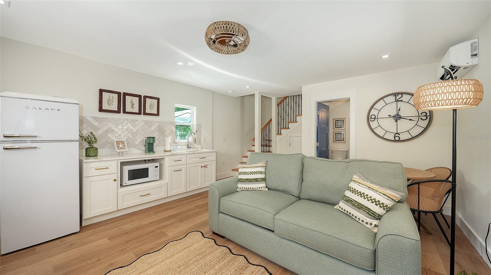2546 LOMA LINDA ST — photo 33