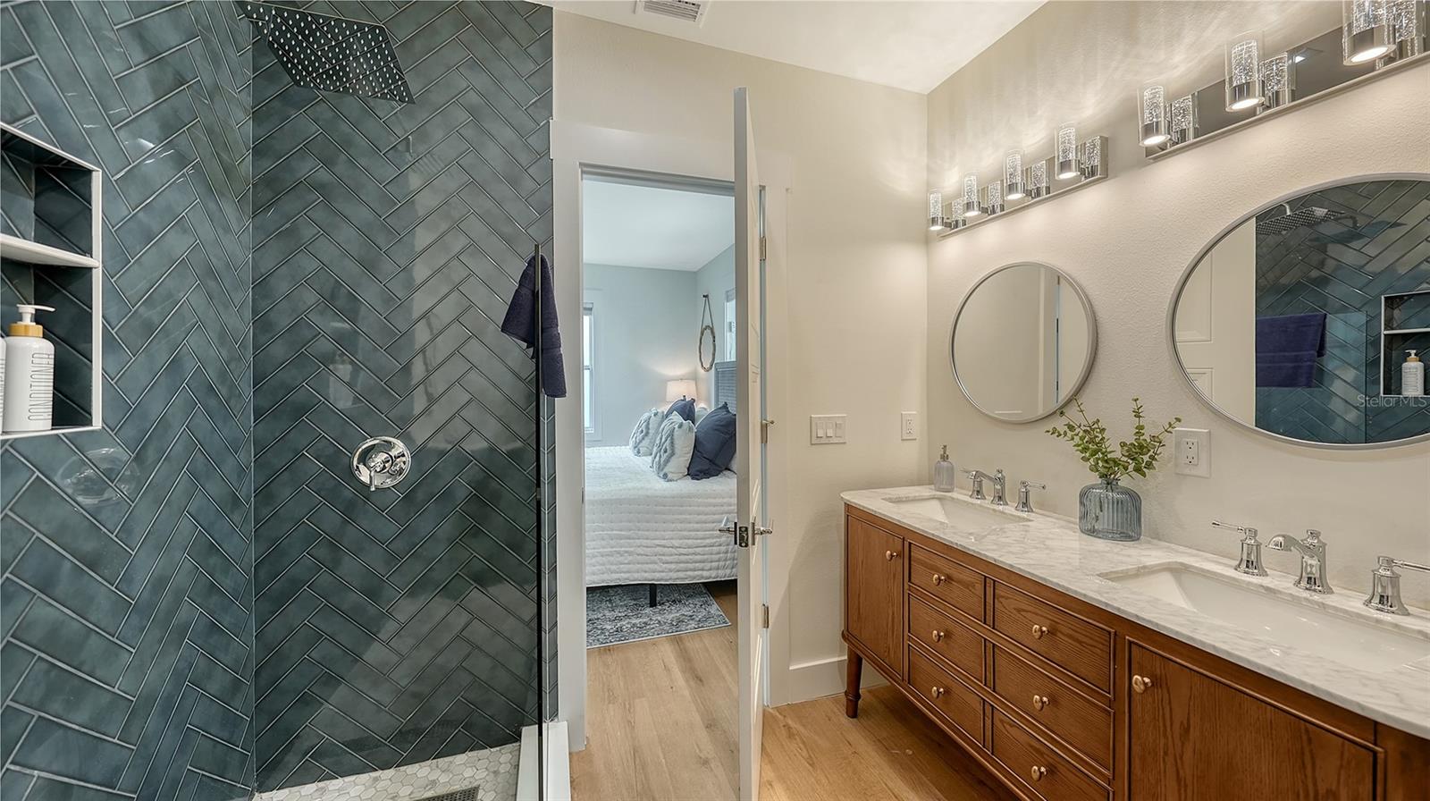 2546 LOMA LINDA ST — photo 21
