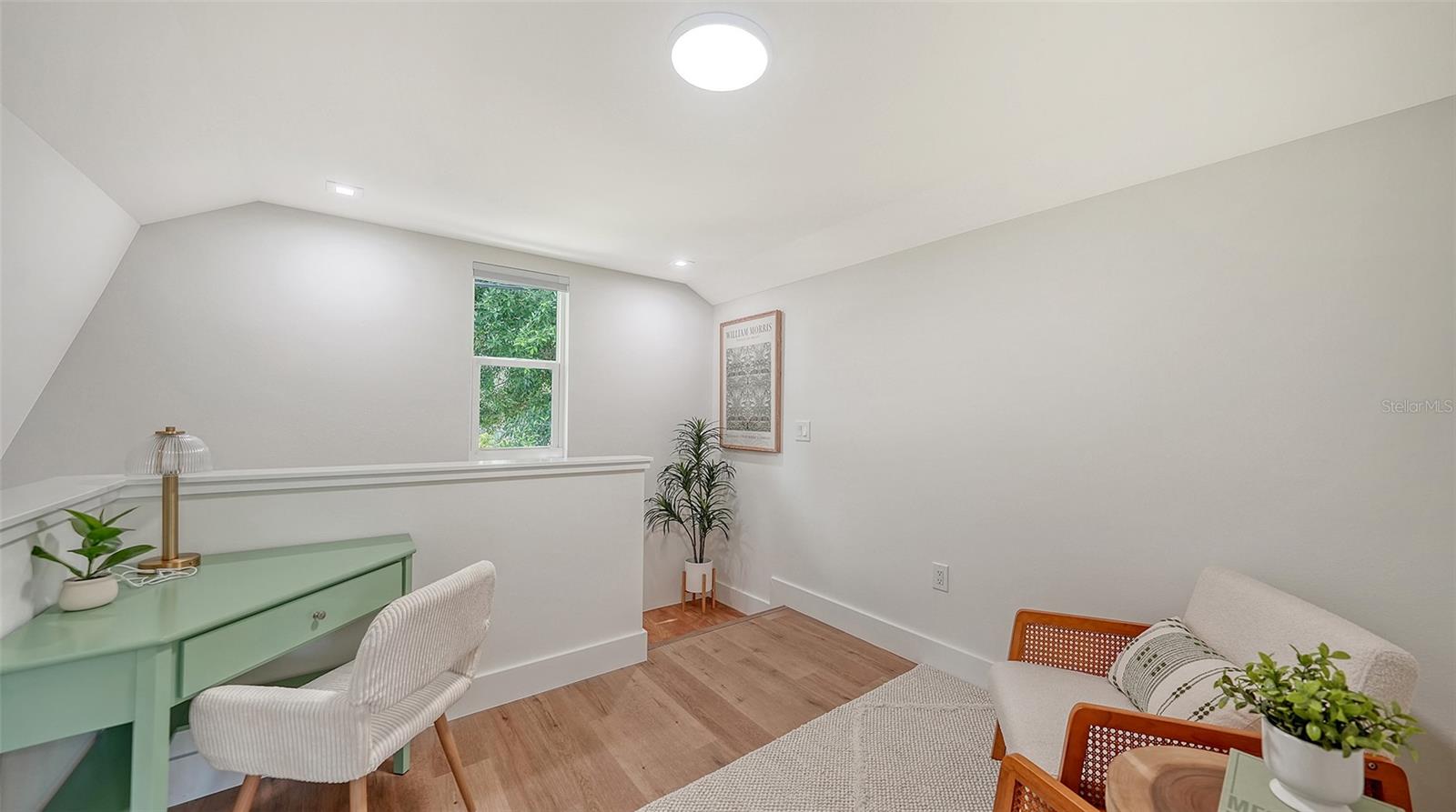 2546 LOMA LINDA ST — photo 36