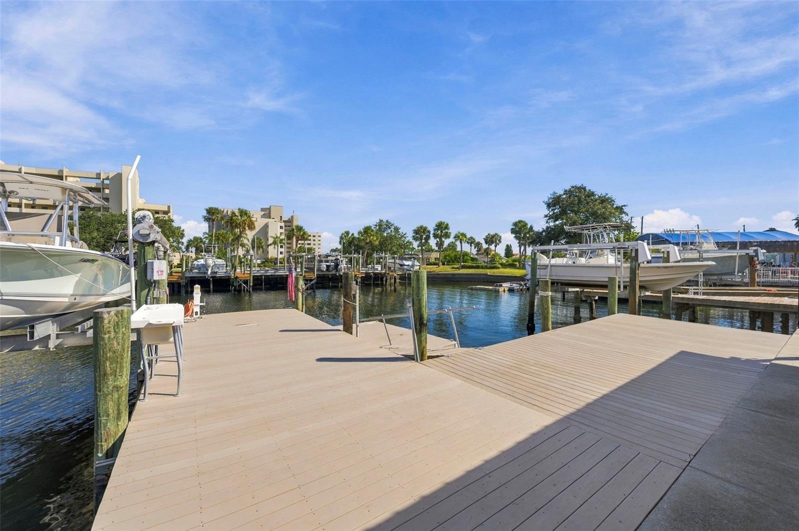 6027 BEVERLY DR — photo 46