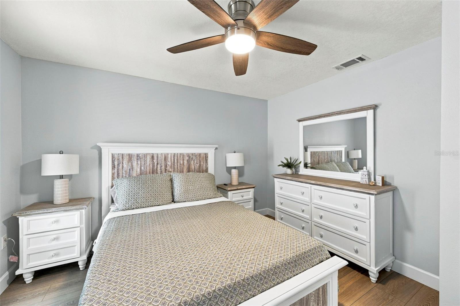 6027 BEVERLY DR — photo 26