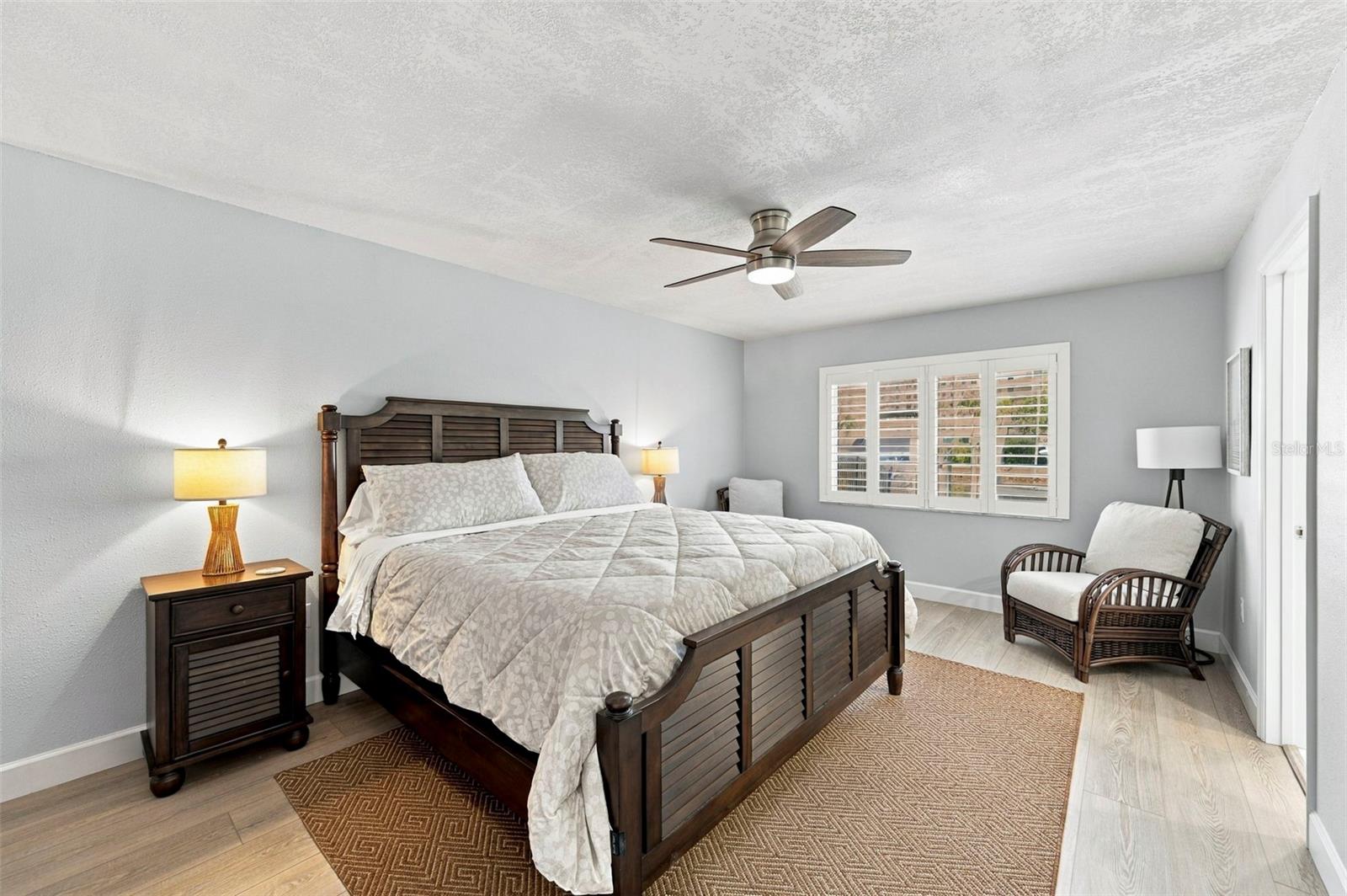 6027 BEVERLY DR — photo 18
