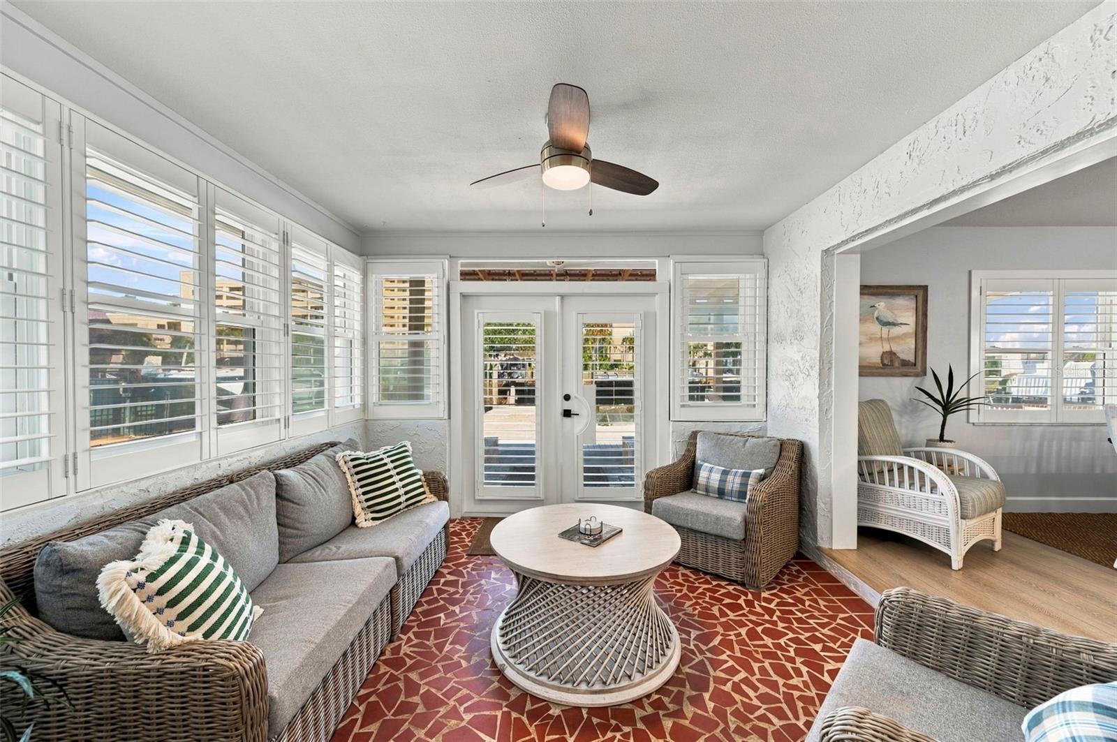 6027 BEVERLY DR — photo 35