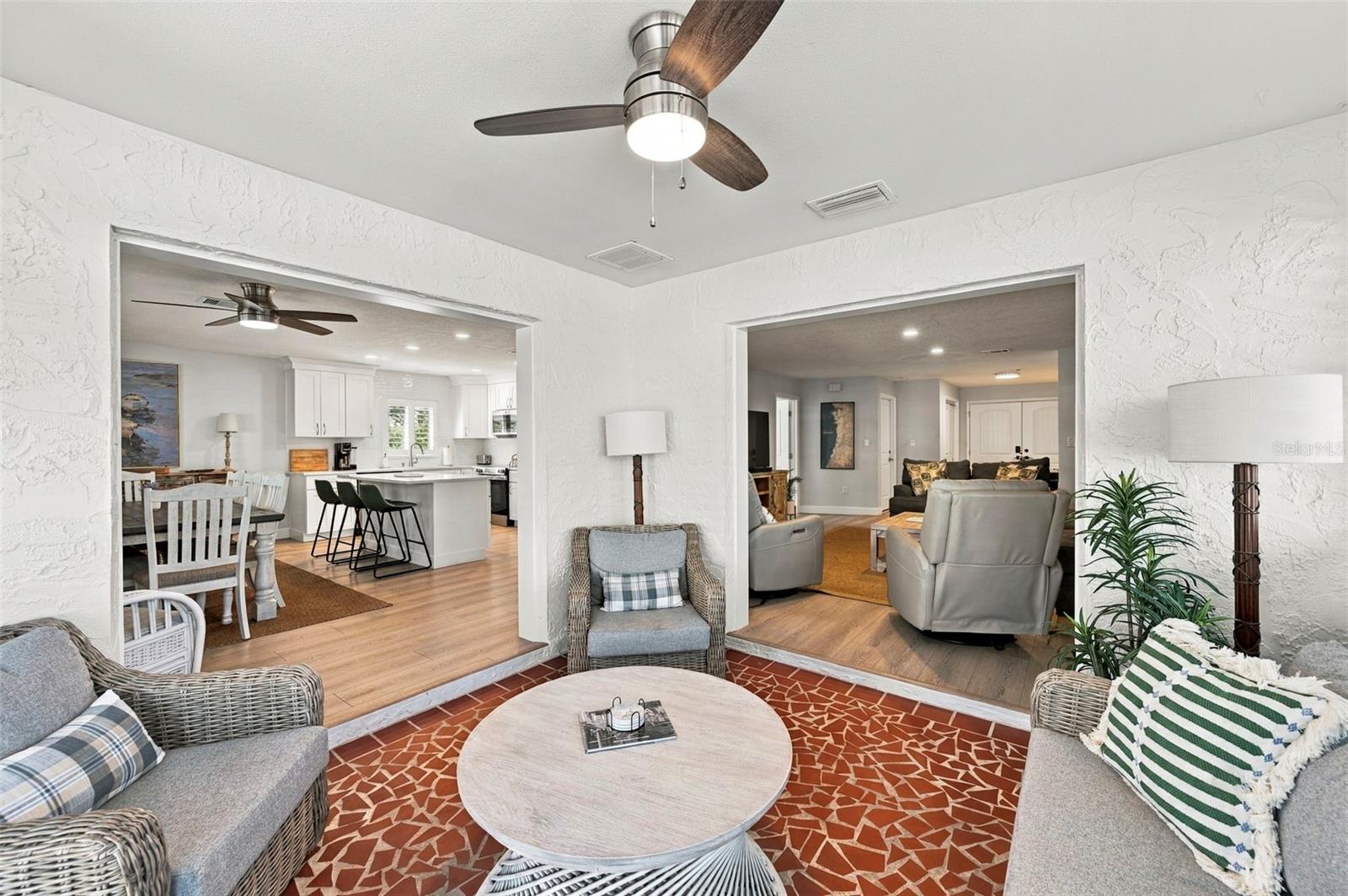 6027 BEVERLY DR — photo 37