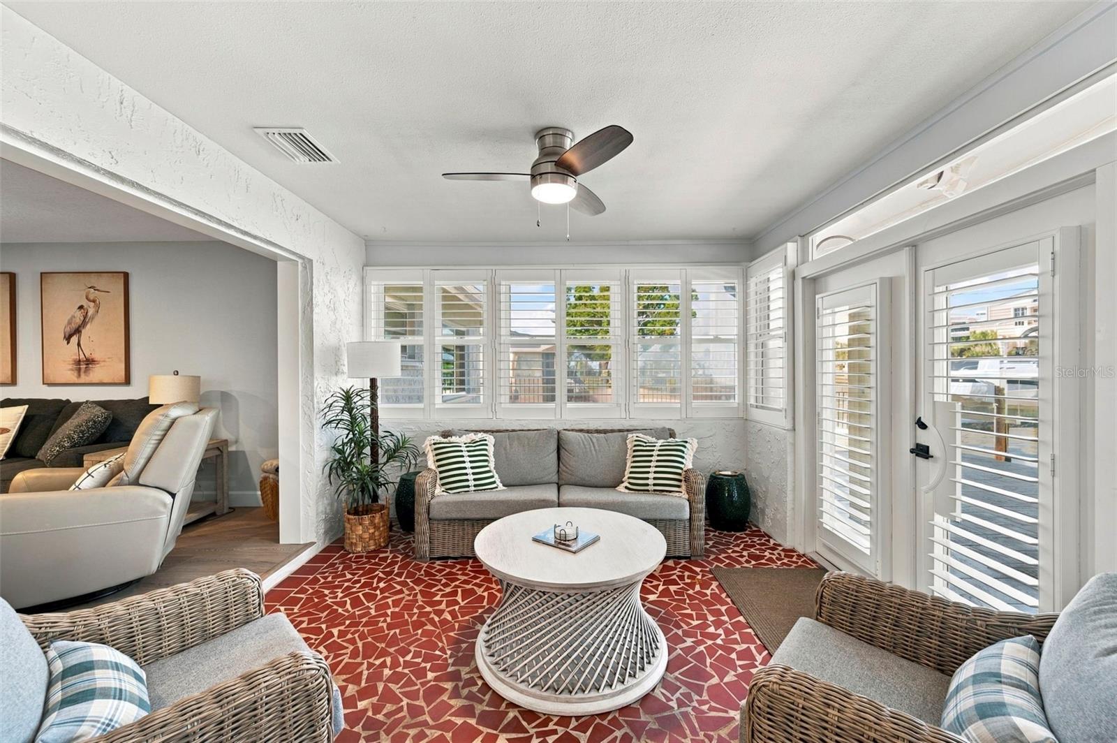 6027 BEVERLY DR — photo 34